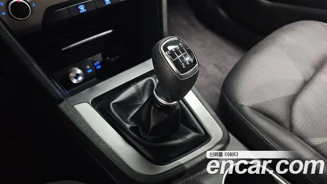 Hyundai AD 2016 thumb 6