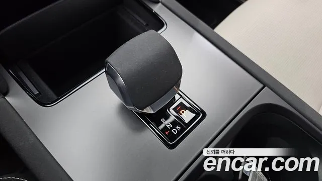 Land Rover Discovery Sport 2024 thumb 10