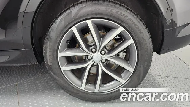 Land Rover Discovery Sport 2024 thumb 5