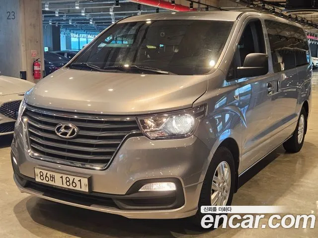 Hyundai Staria 2019 thumb 6