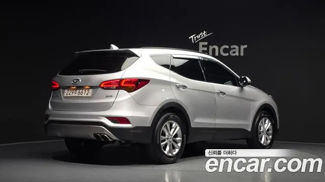 Hyundai Santafe 2017 thumb 12