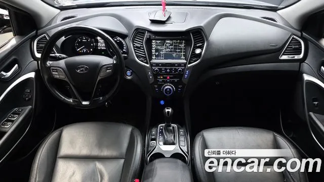 Hyundai Santafe 2017 thumb 9