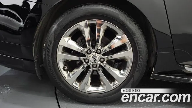 Kia Carnival 2017 thumb 9