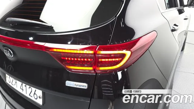 Kia Sportage 2018 thumb 10