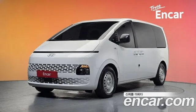 Hyundai Staria 2024 thumb 11
