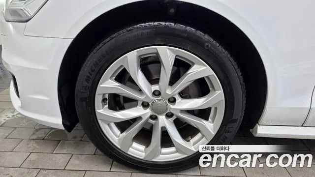 Audi A6 2015 thumb 11