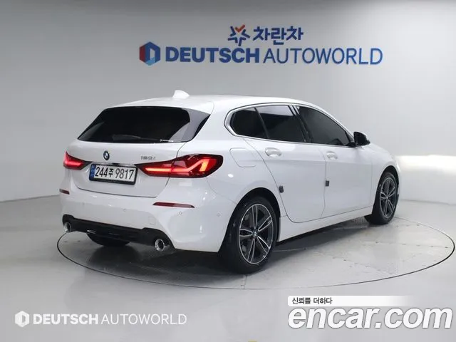 BMW 1 серии 2021 thumb 2