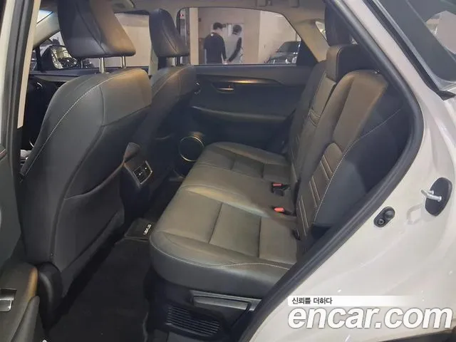 Lexus NX 2018 thumb 6