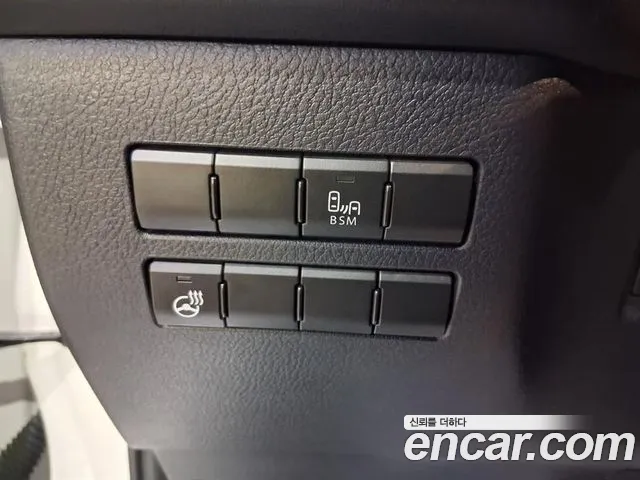 Lexus NX 2018 thumb 4