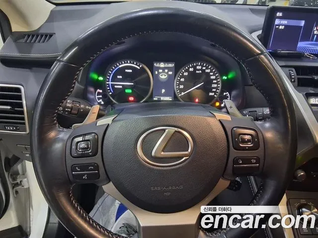 Lexus NX 2018 thumb 3
