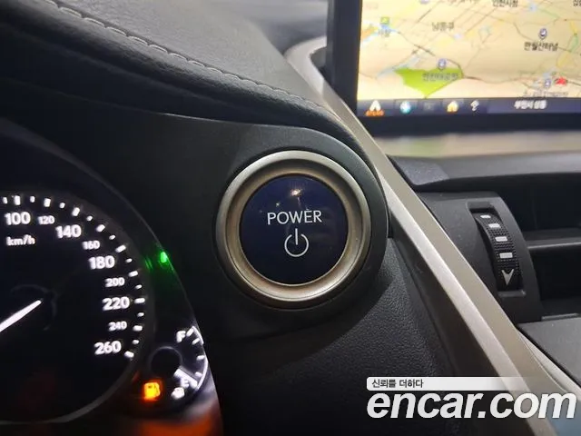 Lexus NX 2018 thumb 10