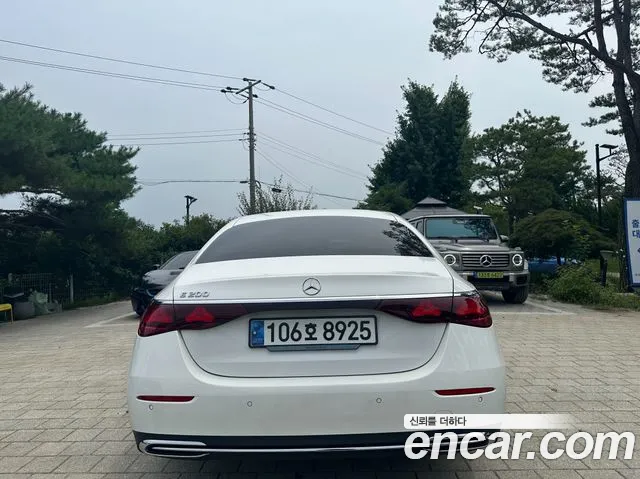 Mercedes-Benz E-Class 2024 thumb 10
