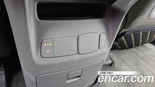 Kia Carnival 2015 thumb 7