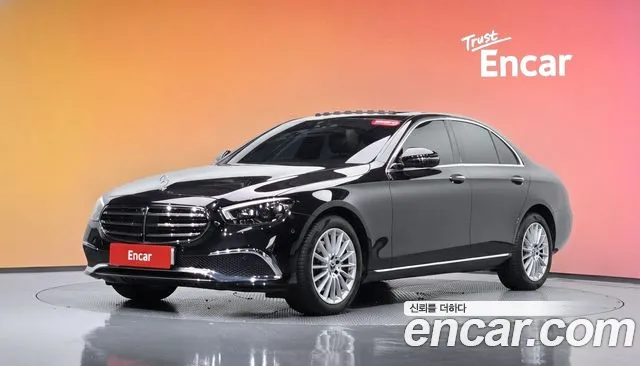 Mercedes-Benz E-Class 2022 thumb 4