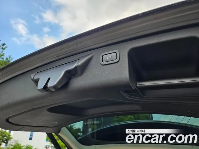 Land Rover Discovery Sport 2018 thumb 7