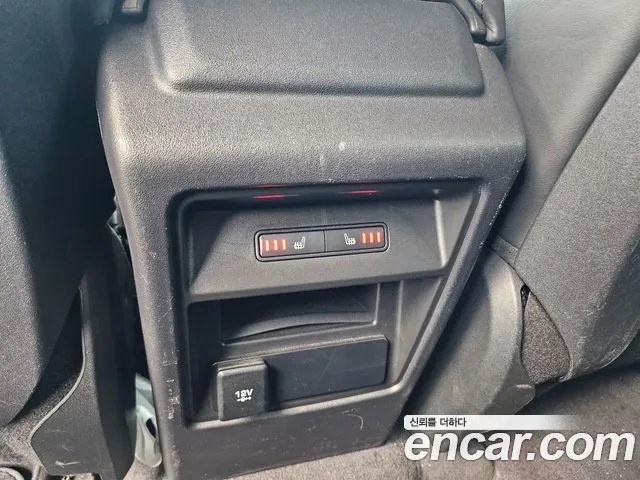 Land Rover Discovery Sport 2018 thumb 5
