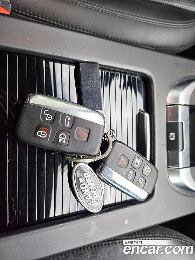 Land Rover Discovery Sport 2018 thumb 10