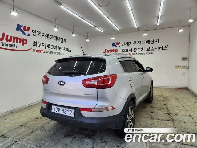 Kia Sportage 2011 thumb 10