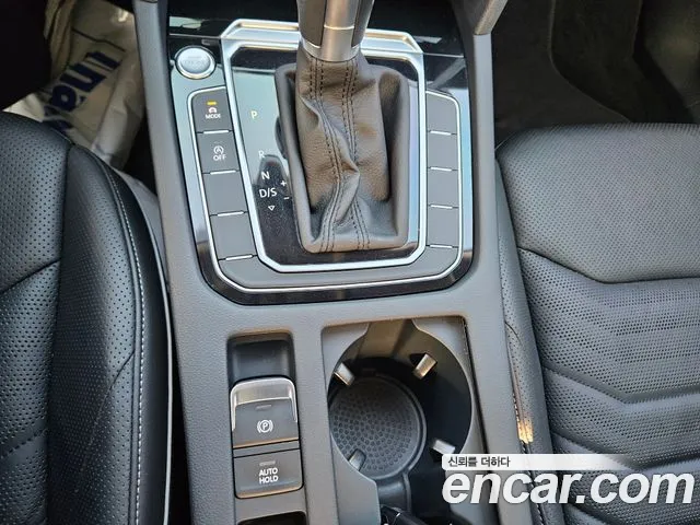 Volkswagen Arteon 2019 thumb 2