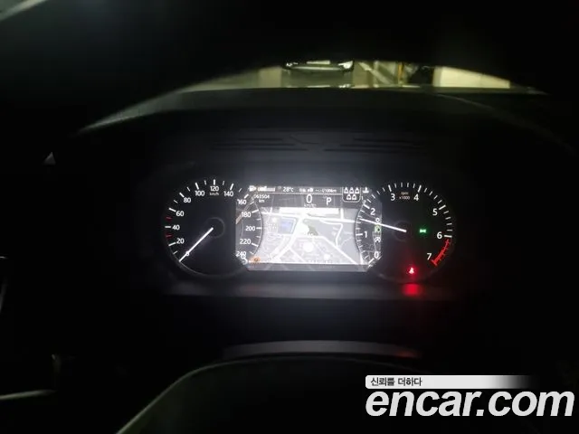 Land Rover Discovery 2023 thumb 12