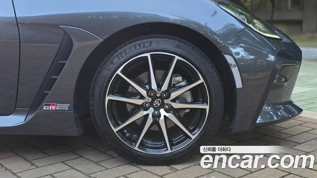 Toyota GT86 2024 thumb 11