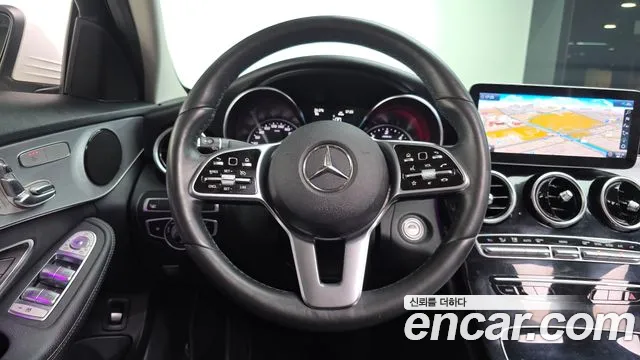 Mercedes-Benz C-Class 2020 thumb 2
