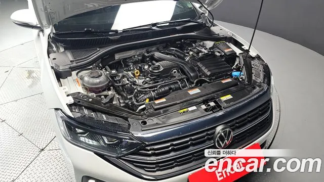 Volkswagen Jetta 2023 thumb 9