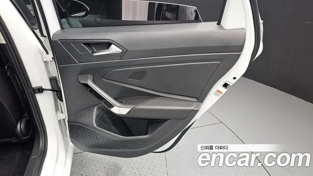 Volkswagen Jetta 2023 thumb 6