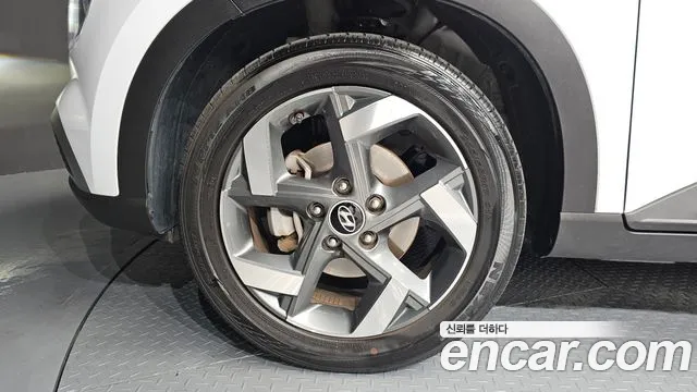 Hyundai Venue 2021 thumb 2
