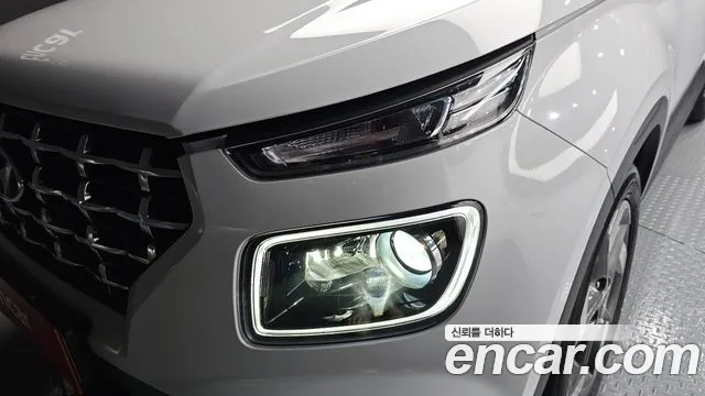 Hyundai Venue 2021 thumb 8