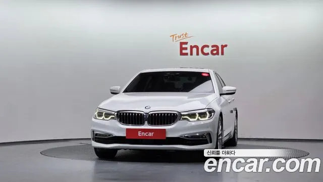 BMW 5 серии 2018 thumb 9