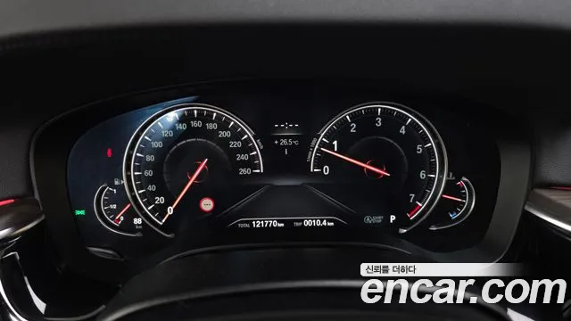 BMW 5 серии 2018 thumb 2