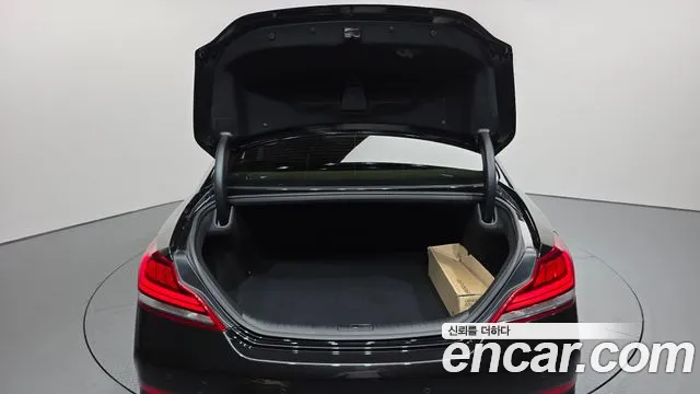 Genesis G70 2018 thumb 4