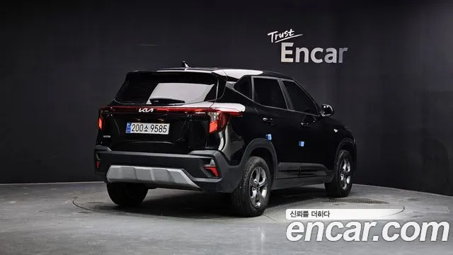 Kia Seltos 2023 thumb 2