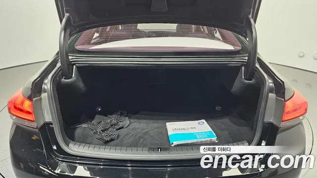 Hyundai Genesis 2015 thumb 9