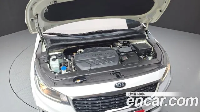 Kia Carnival 2018 thumb 2