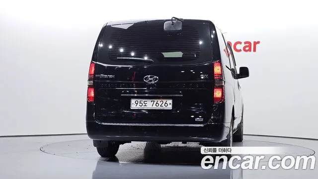 Hyundai Staria 2012 thumb 12