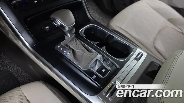 Kia Carnival 2021 thumb 7