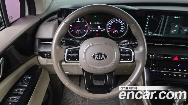 Kia Carnival 2021 thumb 8