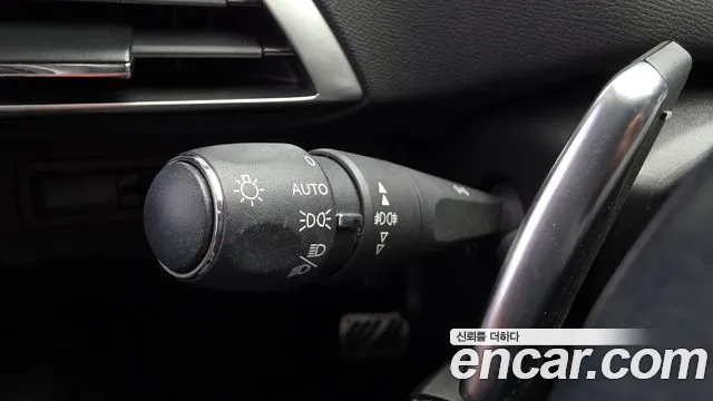 Peugeot 3008 2019 thumb 10