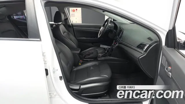Hyundai Avante 2018 thumb 5