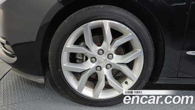 Chevrolet Impala 2017 thumb 2