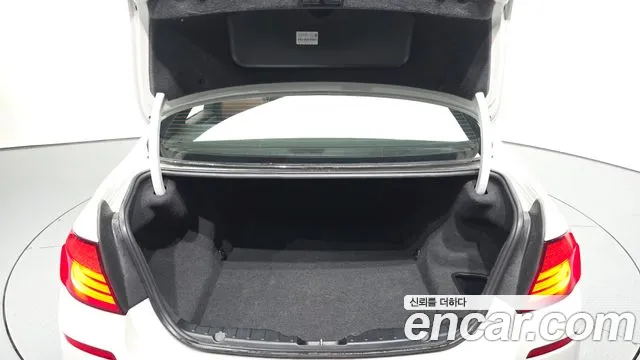 BMW 5 серии 2013 thumb 7