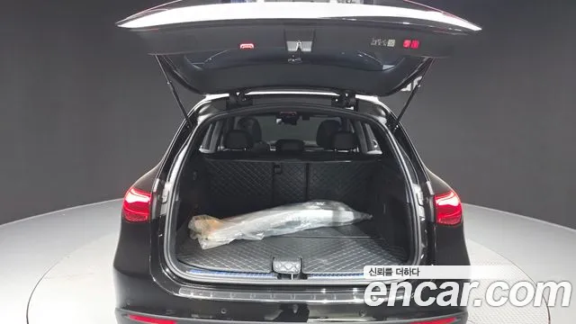Mercedes-Benz GLC 2024 thumb 6