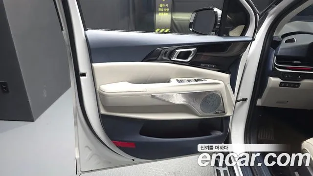 Kia Carnival 2025 thumb 11