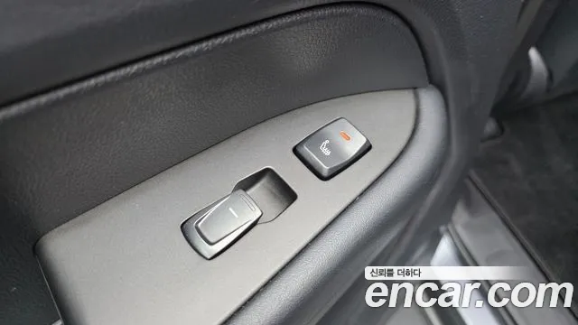 KGM Rexton 2018 thumb 5
