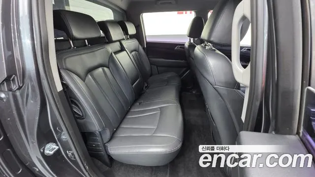 KGM Rexton 2018 thumb 4