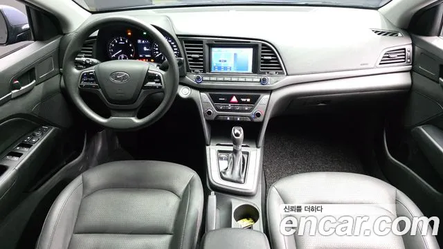 Hyundai Avante 2017 thumb 5