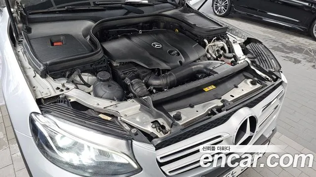 Mercedes-Benz GLC 2017 thumb 9