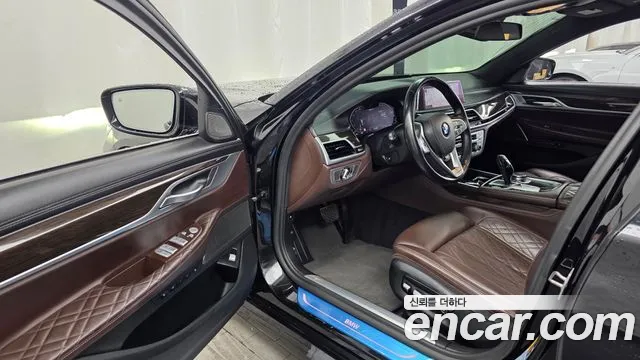 BMW 7 серии 2020 thumb 7
